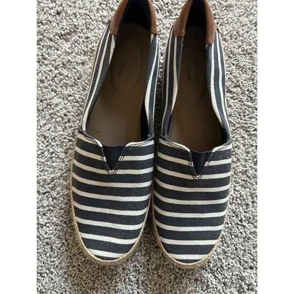 Clarks Womens Loafers Shoes Blue White Denim Striped Slip On Casual 9M Espadrill - Picture 3 of 11